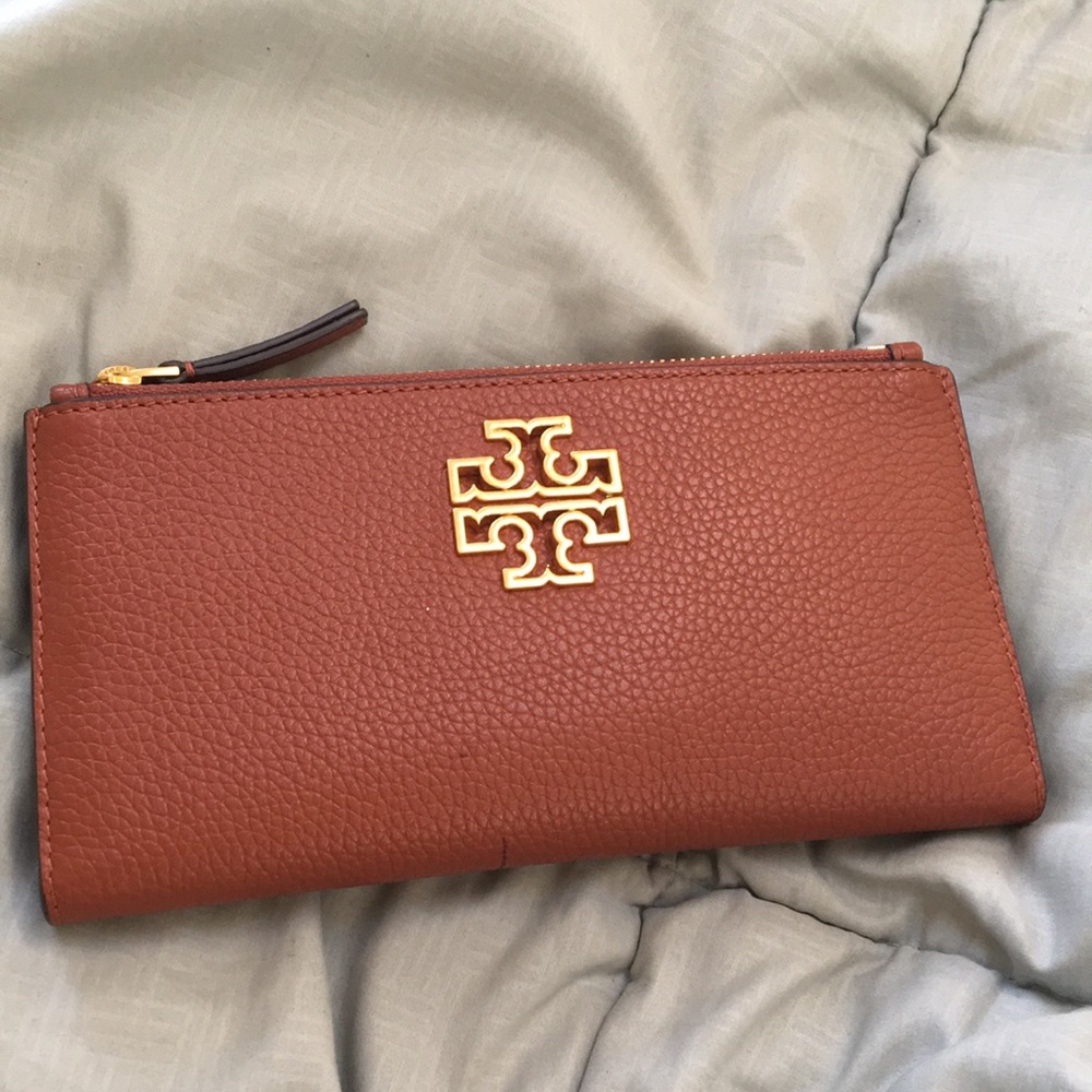 Tory Burch wallet - Picture 2 of 4